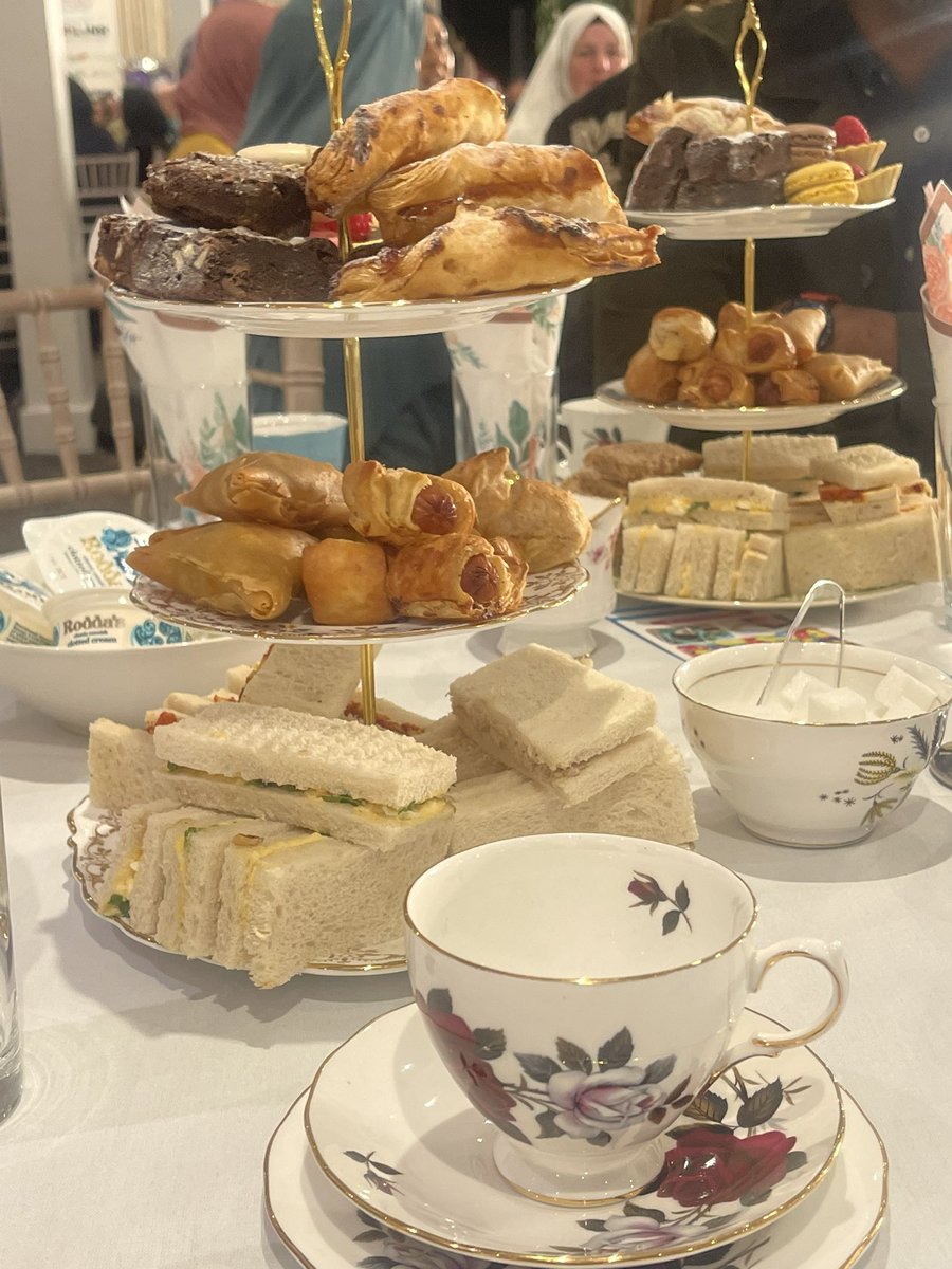 Had a lovely time at the afternoon tea in support of friends of bright eyes!