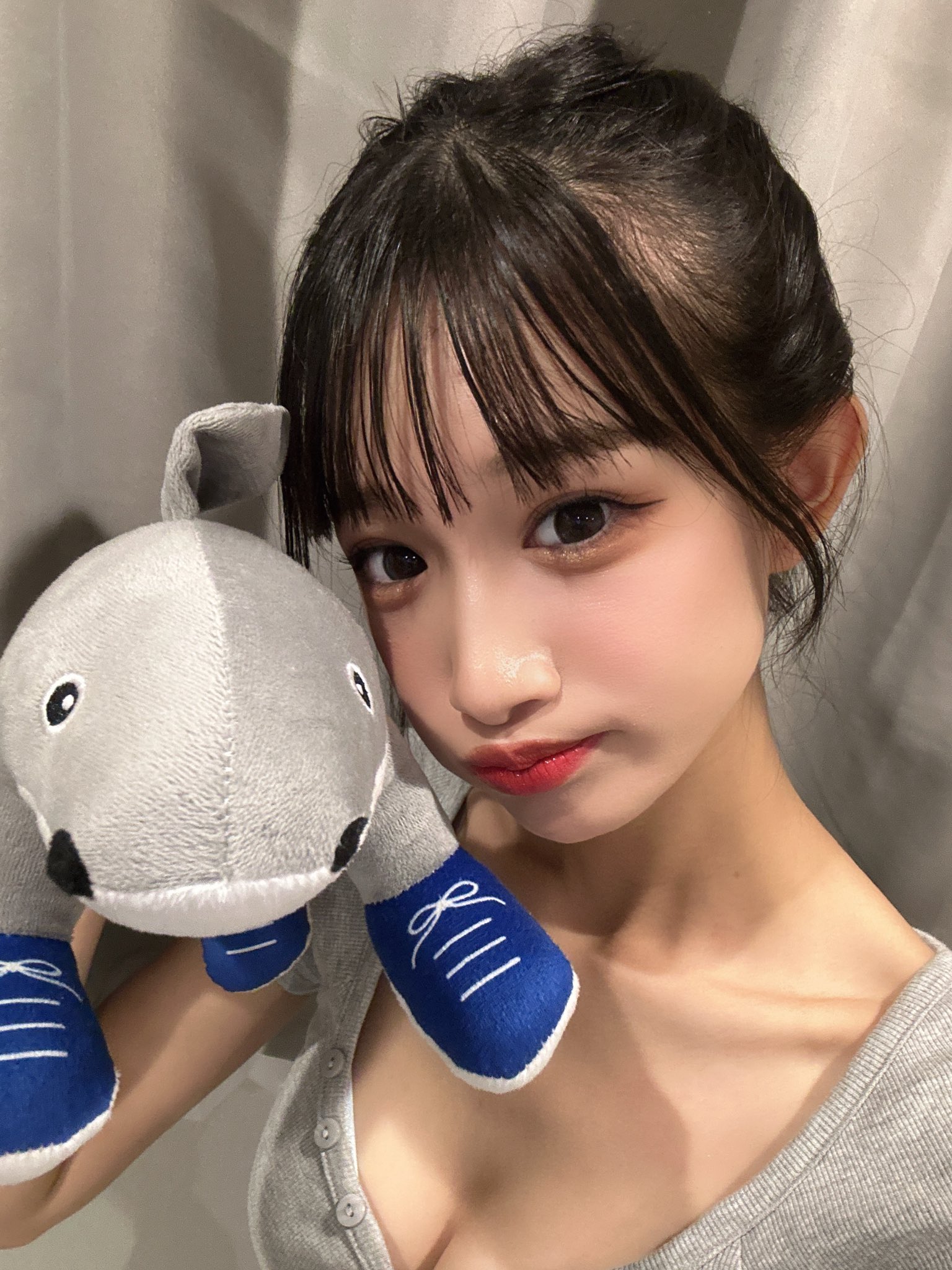 りなページ ❤️れいなからのおねがい❤️ 裏表紙争奪戦✨頑張ります✨ P74