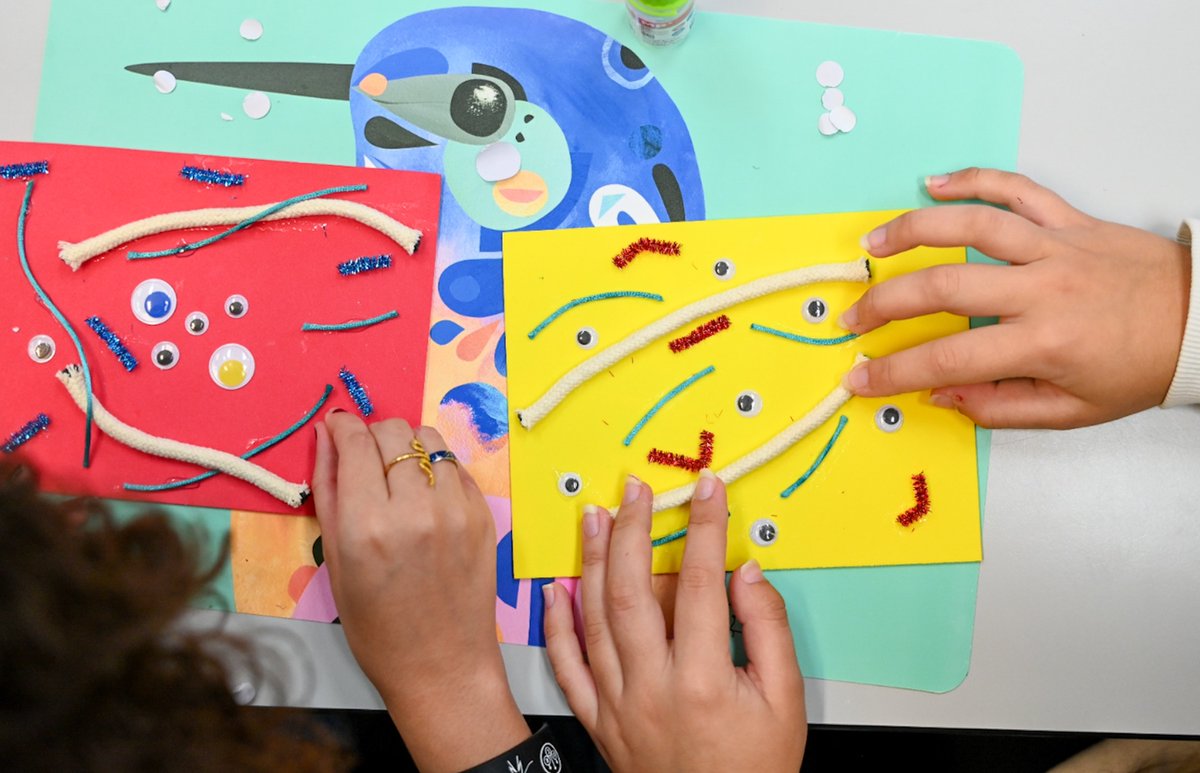 La <a href="/uchceu/">Universidad CEU UCH</a> se suma hoy a la Noche Mediterránea de las Investigadoras <a href="/MednightEu/">Mednight</a>, con 40 actividades de divulgación abiertas al público en el centro de Valencia
Talleres, juegos, charlas
Hasta las 21h, ven a vivir la ciencia con los investigadores <a href="/uchceu/">Universidad CEU UCH</a> 
medios.uchceu.es/actualidad-ceu…