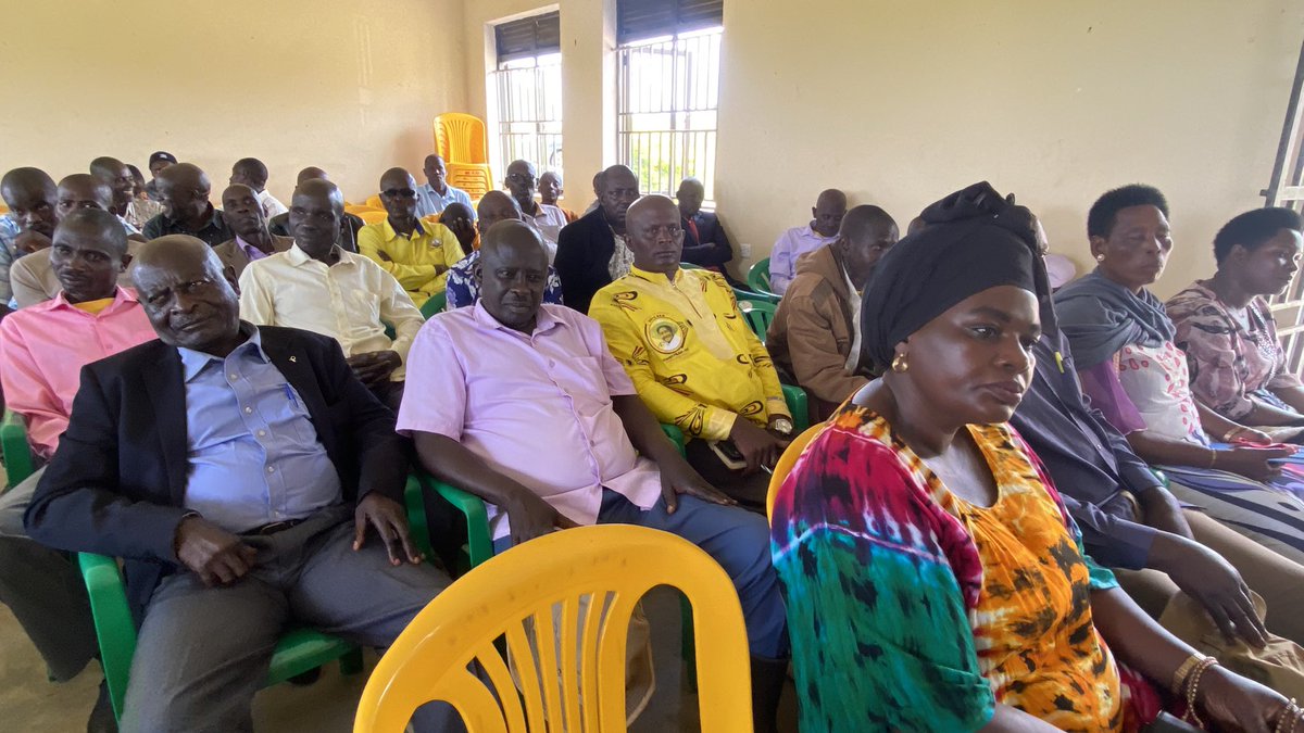 HAPPENING NOW: DAG <a href="/KafuuziJackson/">Hon Jackson Kafuuzi</a> is meeting NRM leaders in Ruyonza sub county, Kyegegwa district. The meeting is aimed at galvanizing support for elected NRM Flag bearers in Kyaka south.

#CTVNews