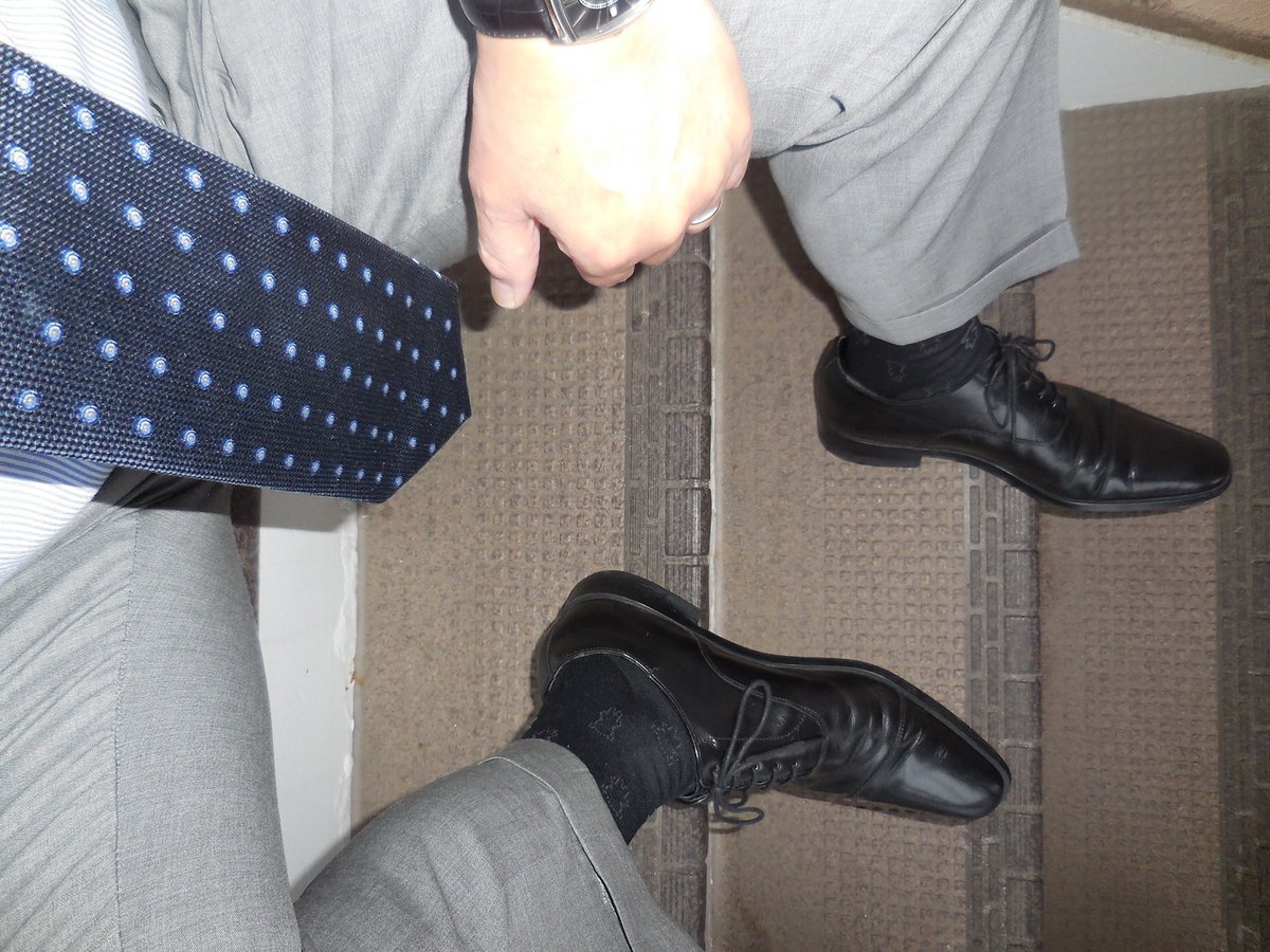 TGIF🍺🍺🍺おつかれ生です🫡
まだまだ日中の暑さが収まる気配がありませんね。と言っても札幌は26℃程度ですけど😅このTOOTのブリーフって竿と玉のおさまりが良くて好きです～✨✨