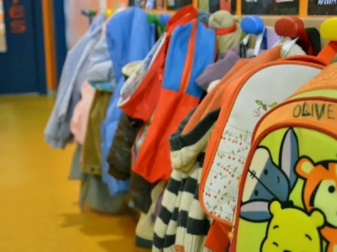 Les educadores de la Sol Solet continuen denunciant diferències salarials anuals amb La Bruna d’uns 6.000 euros i reclamen la municipalització de l'escola bressol

▶️radiorubi.cat/news/id/radior…

#rubicity