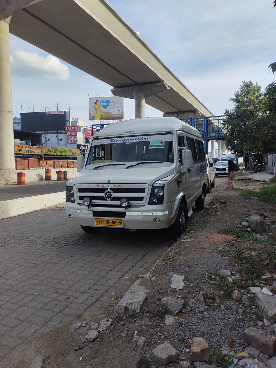 aswinrhs's tweet photo. @ChennaiTraffic : Near Homestead Apartments, Kandanchavadi, vehicles (from KLA &amp; Awfis bldgs) are regularly parked obstructing our gates. Despite repeated requests, no action so far. Kindly intervene &amp; resolve.
https://t.co/K4XeO26y0p https://t.co/BNRRlfPFWQ