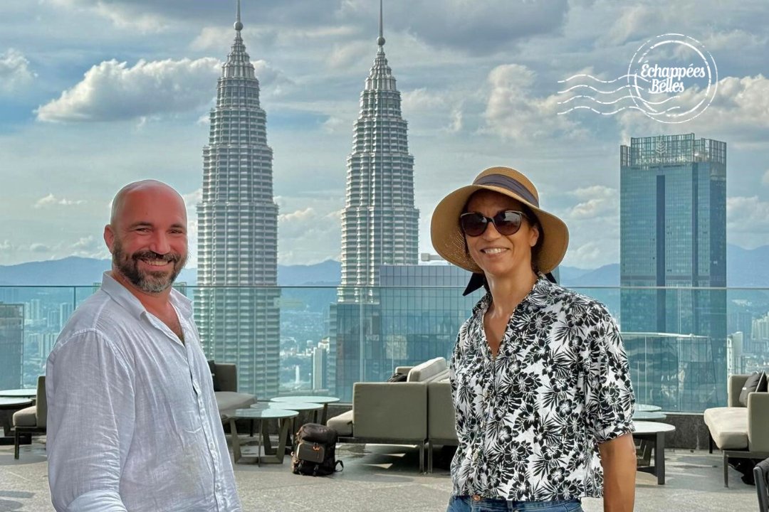 Ce soir, <a href="/SabineQuindou/">Sabine Quindou</a> part pour la #Malaisie dans des Echappées Belles inédites, à 21h sur France 5 !

Pour revoir l'émission #EchappéesBelles, c'est sur <a href="/FranceTV/">France tv</a> ➡️bit.ly/EchappeesBelle…
<a href="/servicePresseF5/">France5servicepresse</a> <a href="/Francetele/">France Télévisions</a>