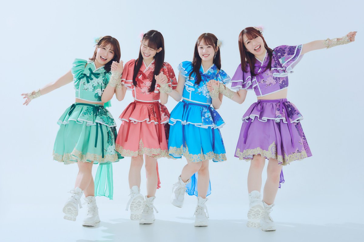 今日発売の「IDOL AND READ 044」でTEAM SHACHIの皆さんを撮影しています。
12月の解散が近づき寂しさもありますが、笑顔溢れる写真になっているので、是非ご覧ください。

#IDOLANDREAD #TEAMSHACHI #秋本帆華 #咲良菜緒 #大黒柚姫 #坂本遥奈