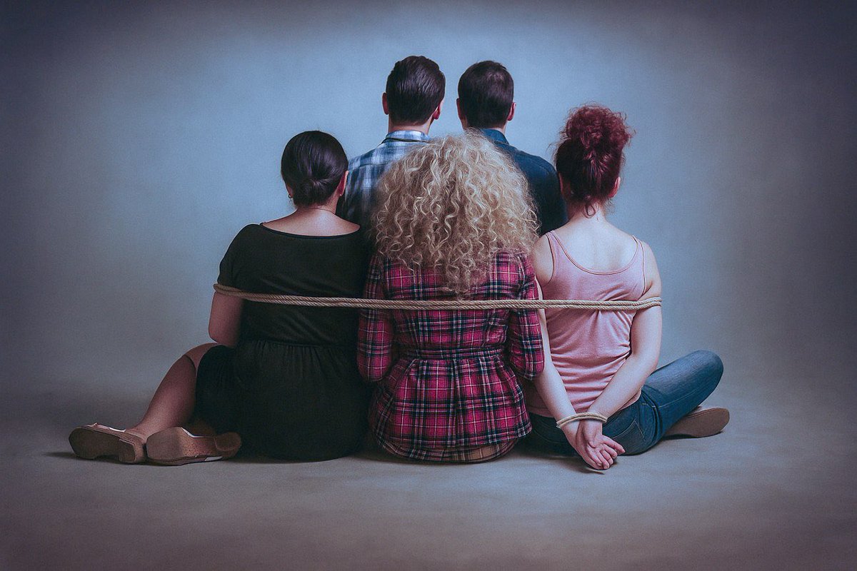 Ακριβώς 20 χρόνια μετά την πρεμιέρα θα είμαστε όλοι εδώ που άρχισαν όλα!

Απόψε στις 22:00 στο  megatv.com

#StoParaPente