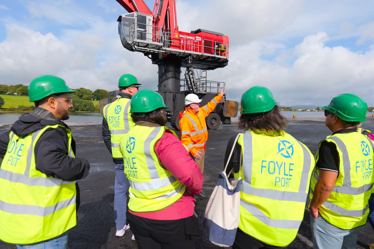 FoylePort's tweet image. We were delighted to welcome a group of senior cruise line representatives from the US &amp;amp; Europe on a special visit to @FoylePort.

The trip, organised by Cruise Ireland, was part of a wider tour of the island showcasing the tourism options and ports that serve as their gateways.
