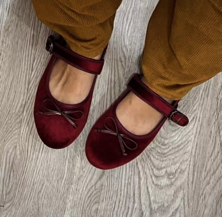 how i dress as a pretty girl 💞