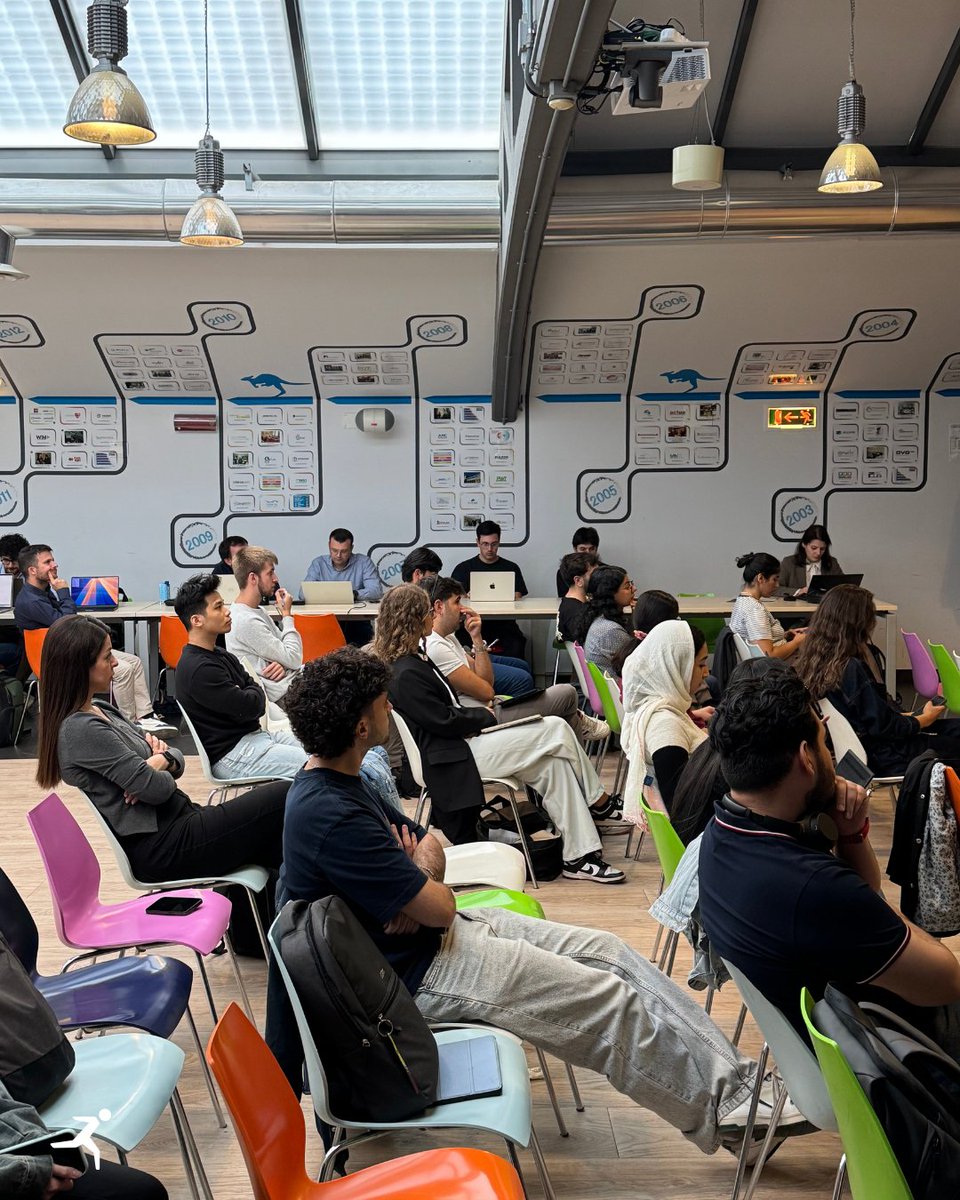 Kicking off the Challenge@PoliTo with two inspiring days!

📍 Day 1: At Clik Lab at Politecnico di Torino, we introduced Reply and the AI challenges that students will tackle in the coming months.
🏢 Day 2: We welcomed the students to our Turin Lingotto office for a lecture by