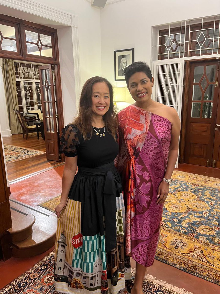 Love this skirt designed by Charini Suriyage of several Colombo landmarks that I will always cherish. Of course delicious king coconuts are featured!