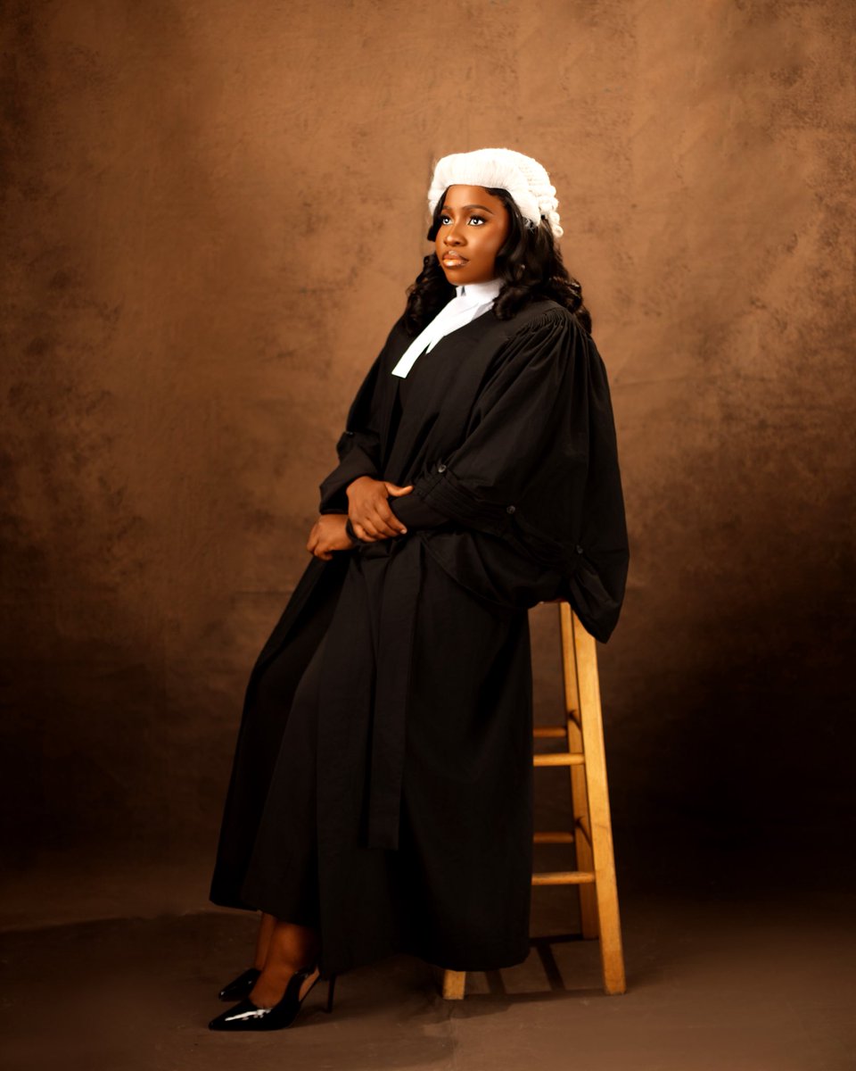Shortsewa_'s tweet image. Not the first to do it in the Akinpelu family.
Never met my grandfather, but I was told how deeply he wished for the legacy to continue.
Today, I stand as a Barrister, making Late Hon. Justice Ebenezer Akintoye Akinpelu a proud grandfather. ⚖️🧑‍⚖️
