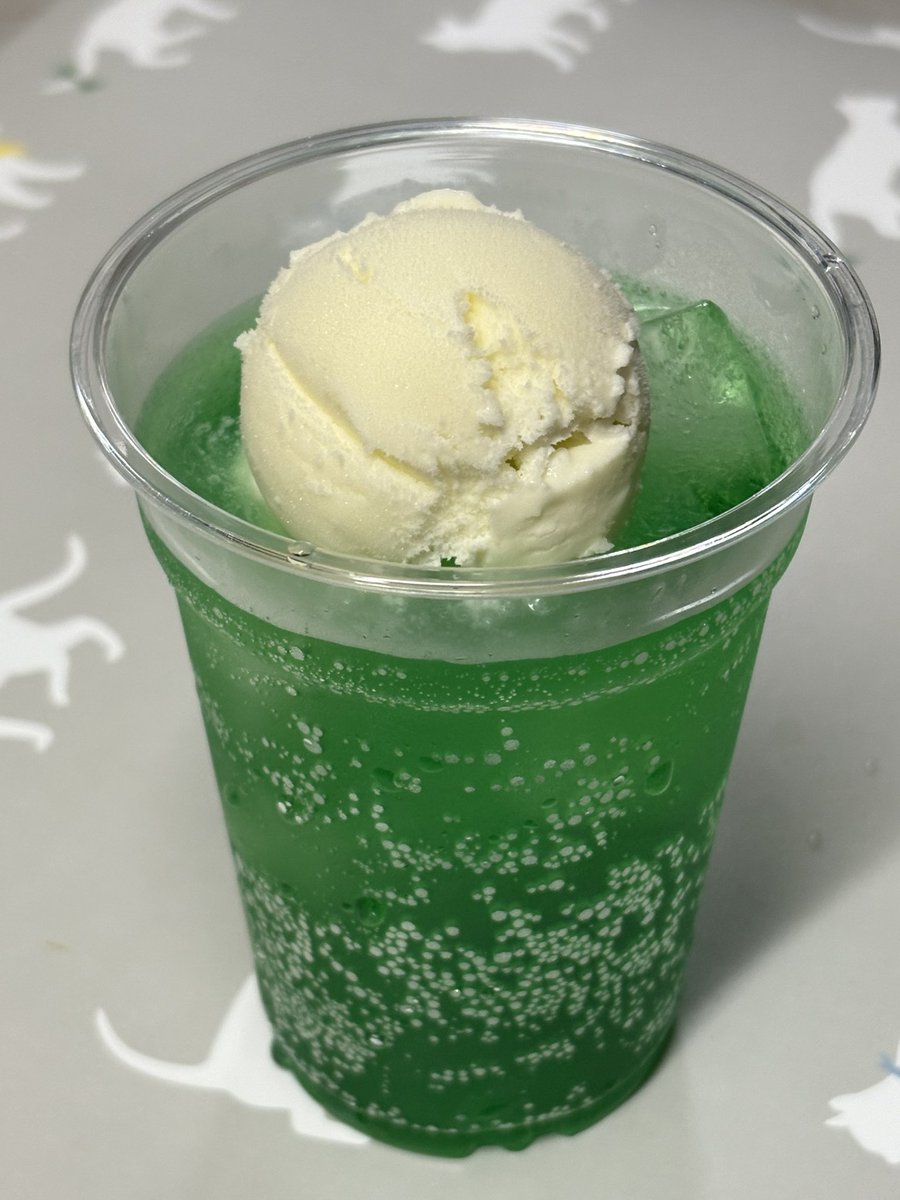 メロンクリームソーダ😊