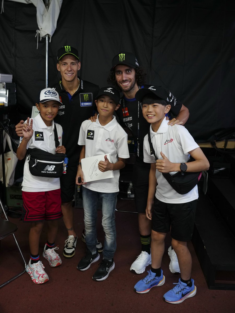 motominiws's tweet image. Getting the superstar treatment at the Fan Zone this afternoon in Japan ✨

#RoadToMotoGP #MiniGP