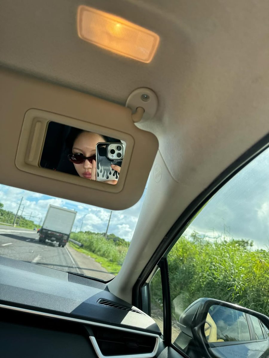 [📸] 250926 | Atualização da #SIYEON via Instagram:

"😛"

[1/3]

#SIYEON #시연 #드림캐쳐 #DREAMCATCHER 
<a href="/hf_dreamcatcher/">드림캐쳐 Dreamcatcher</a>