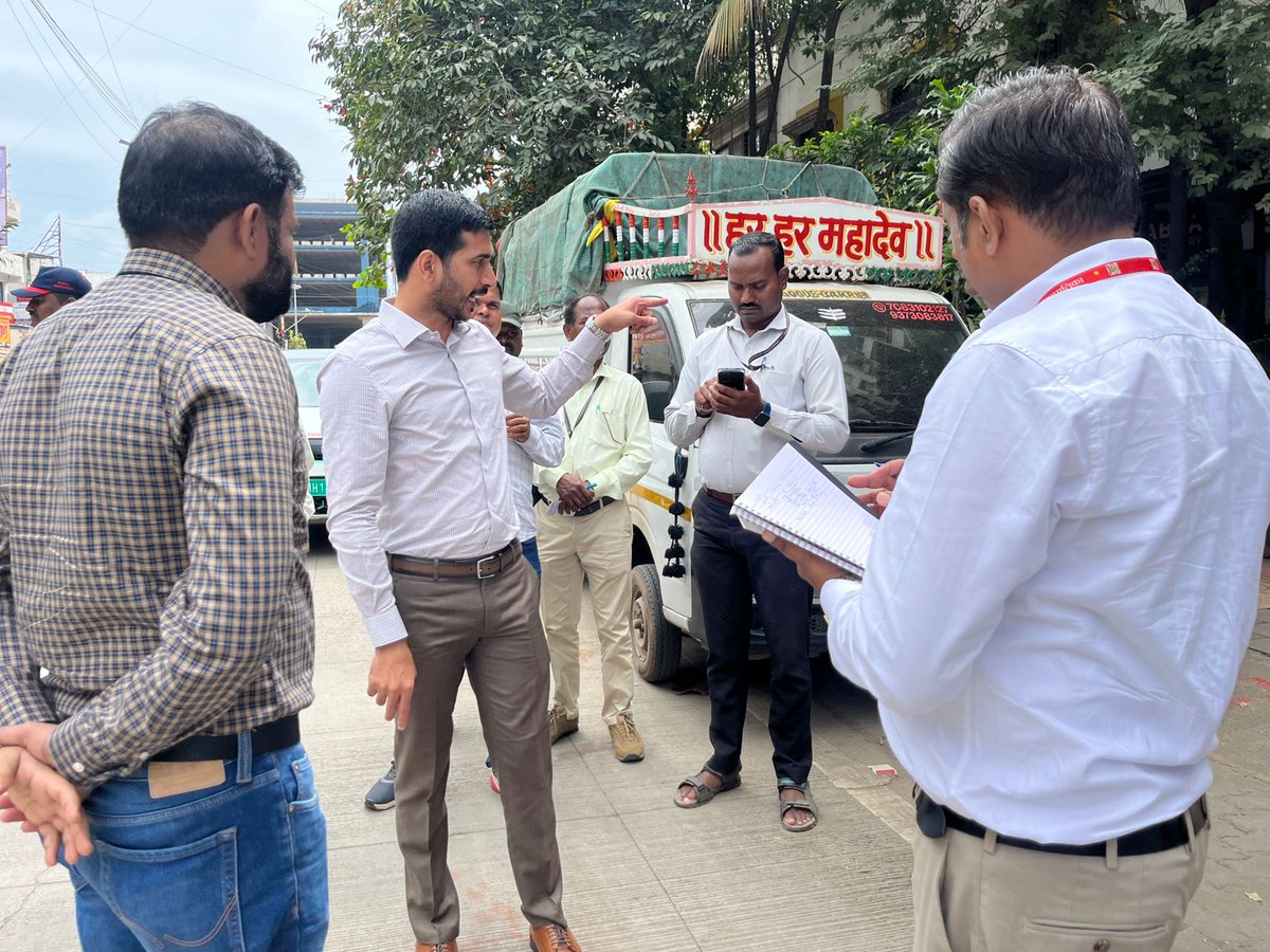 pcmcindiagovin's tweet image. अतिरिक्त आयुक्त प्रदीप जांभळे पाटील यांची ड क्षेत्रीय कार्यालयानंतर्गत उद्यान व रस्ते दुभाजक वरील झाडांची पाहणी.

यावेळी विशालनगर, कस्पटेवस्ती, छत्रपती शिवाजी महाराज चौक, मानकर चौक, कावेरीनगर, आणि मिलेनिअर मॉल येथे पाहणी केली.