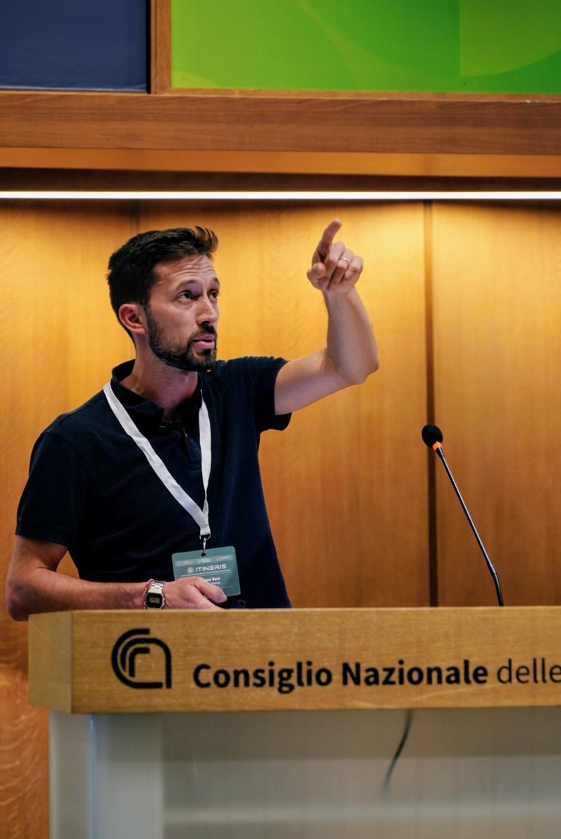 ITINERIS_RI's tweet photo. 📢 3rd Project Meeting di #ITINERIS
 Session 3 – Short Oral Presentations
Contributi flash dai domini:
🌊 Marine
🌱 Terrestrial Biosphere
🌍 Geosphere / Landsurface
💻 Virtual Research Environments VRE

⚡ 5 minuti per idee, risultati e prospettive.
🌍 #Research #ITINERIS_RI #CNR https://t.co/BNKzxLhqno