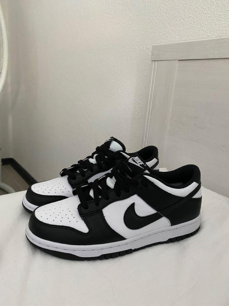 mik_faye's tweet photo. 40 a 45 Disponible à 17.000f👟
Vente livraison 🛵🛵
Stock limité 📍
Contact : 221 77 661 43 82📞 https://t.co/4pTpqDIN0c