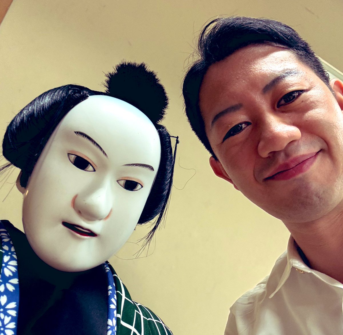 徳様とびっくりバッタリ☺️
ご縁ですね^_^

大阪文楽劇場
文楽　『#曽根崎心中』

今日からCプロが11:00-
ぜひこの機会に観てください^ ^

すごく道行に感動しました。

観ておくと〜
良いことがあるかも✨☺️

🏯公演詳細🏯
ntj.jac.go.jp/schedule/bunra…
