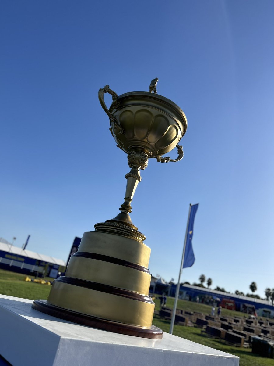 2 years ago the <a href="/RyderCupEurope/">Ryder Cup Europe</a> was well under way for me and <a href="/vinnospinno/">Vinny Clarke</a> and <a href="/paulstott4/">paul stott</a> now time to sit back and enjoy from a far this time, have a good one Europe 🏆…. Was all yellow and blue <a href="/mikewright66/">Michael wright</a> 😉🍻