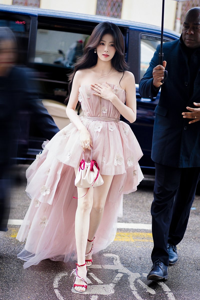 💥BOOM TAG TIME💥

คัดลอก+วาง+1รูป (เปลี่ยนอิโมจิ) + คอมเมนต์

 ไป๋ลู่ Asia-Pacific Brand Ambassador Jimmy-Choo 🤍

BAILU AT JIMMY CHOO SS26 
#BAILUxJimmyChooSS26 
#BaiLuxMFWSS26 #BaiLu