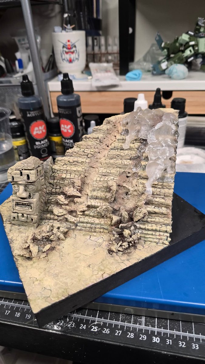 Chessymonkey's tweet image. Friday WIP:  needs to breakup the monotone and added just a little color,  literally taking one step at a time 

#筆塗り #vallejo #gunpla #gunplanetwork #bandai #plasticmodel #plamod #scalemodel #バンダイ #ガンプラ改造 #ガンプラ #裝甲騎兵 #Scopedog #votoms #装甲騎兵ボトムズ