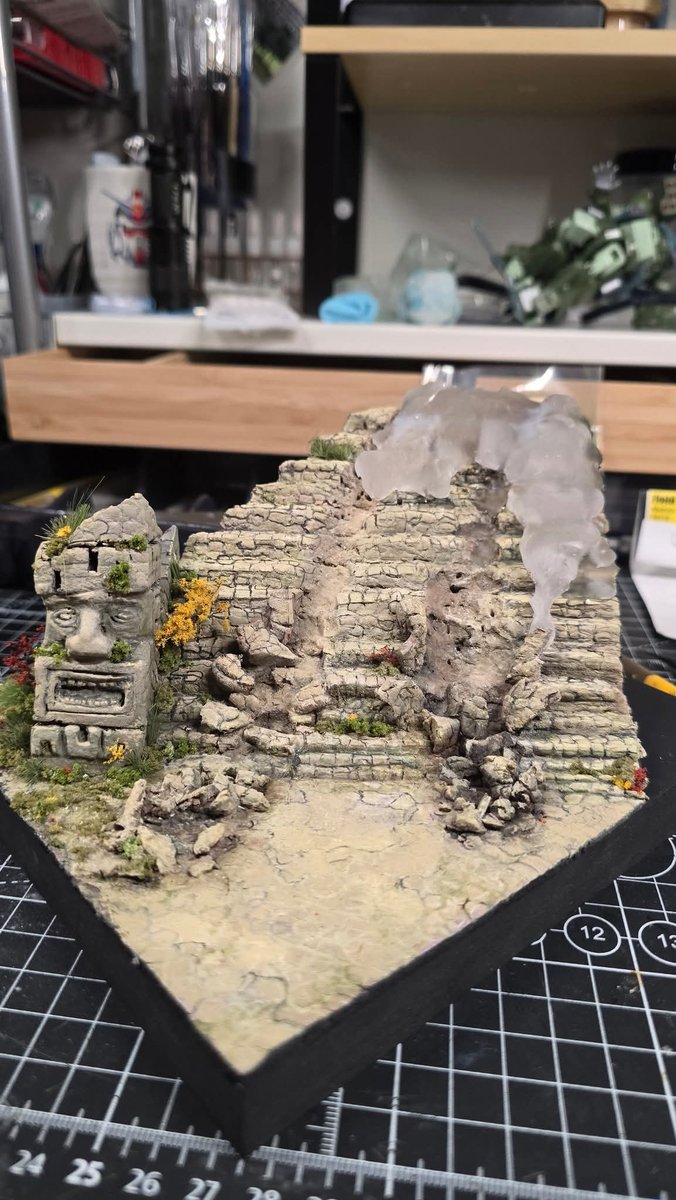 Chessymonkey's tweet image. Friday WIP:  needs to breakup the monotone and added just a little color,  literally taking one step at a time 

#筆塗り #vallejo #gunpla #gunplanetwork #bandai #plasticmodel #plamod #scalemodel #バンダイ #ガンプラ改造 #ガンプラ #裝甲騎兵 #Scopedog #votoms #装甲騎兵ボトムズ