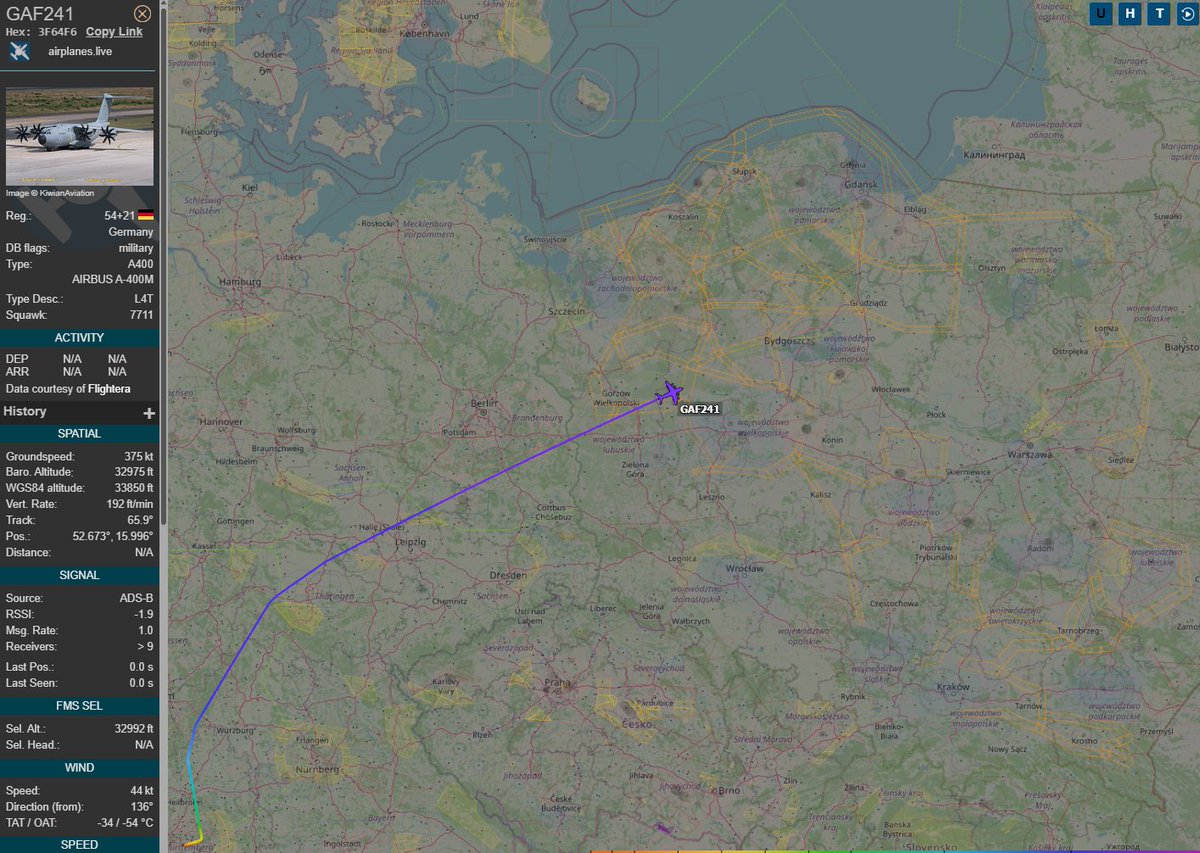 PolishMilRadar's tweet photo. 📅26.09⌚️13:26LT
🇩🇪 Siły Powietrzne Niemiec
✈️ Airbus A400M Atlas "54+21"
🛫 Stuttgart #EDDS 🇩🇪
🛬 Kowno #EYKA 🇱🇹
#GAF241 leci tranzytem na FL330
🔗https://t.co/buWmFysHpM
#POLMILRADAR https://t.co/VDHtBkhHIv