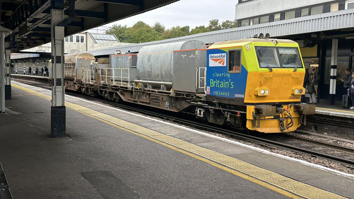 It’s that time of year! Not spraying yet but it’s not far off 🍂🍁