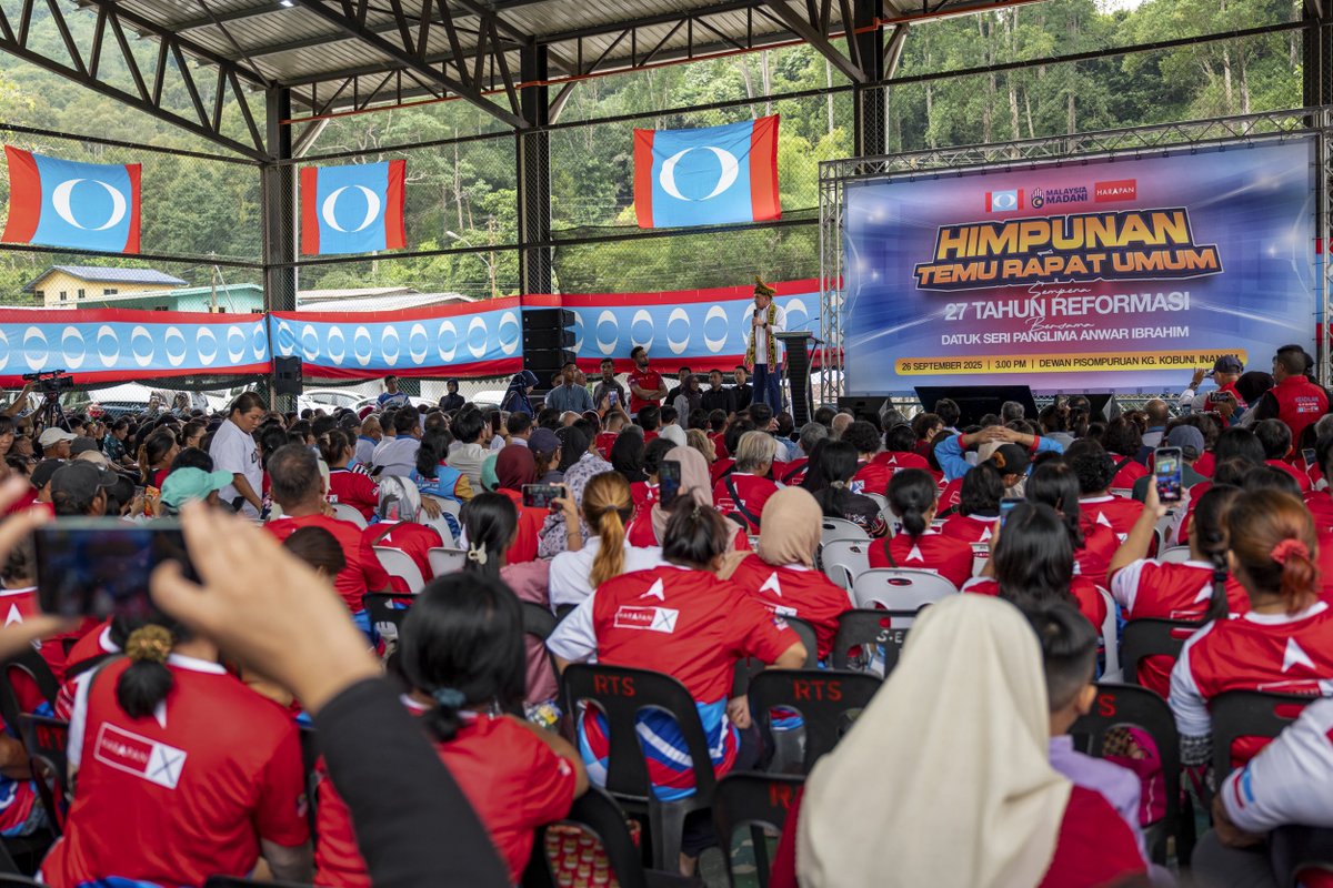 anwaribrahim's tweet image. Saya kemudiannya bersama-sama para penggerak KEADILAN Sabah dalam Himpunan Temu Rapat Umum sempena 27 Tahun Reformasi.

Dalam ucapan, saya menegaskan bahawa seorang pemimpin mesti sentiasa meletakkan kepentingan rakyat di hadapan. Jangan ada pemimpin yang tamak membolot kekayaan…
