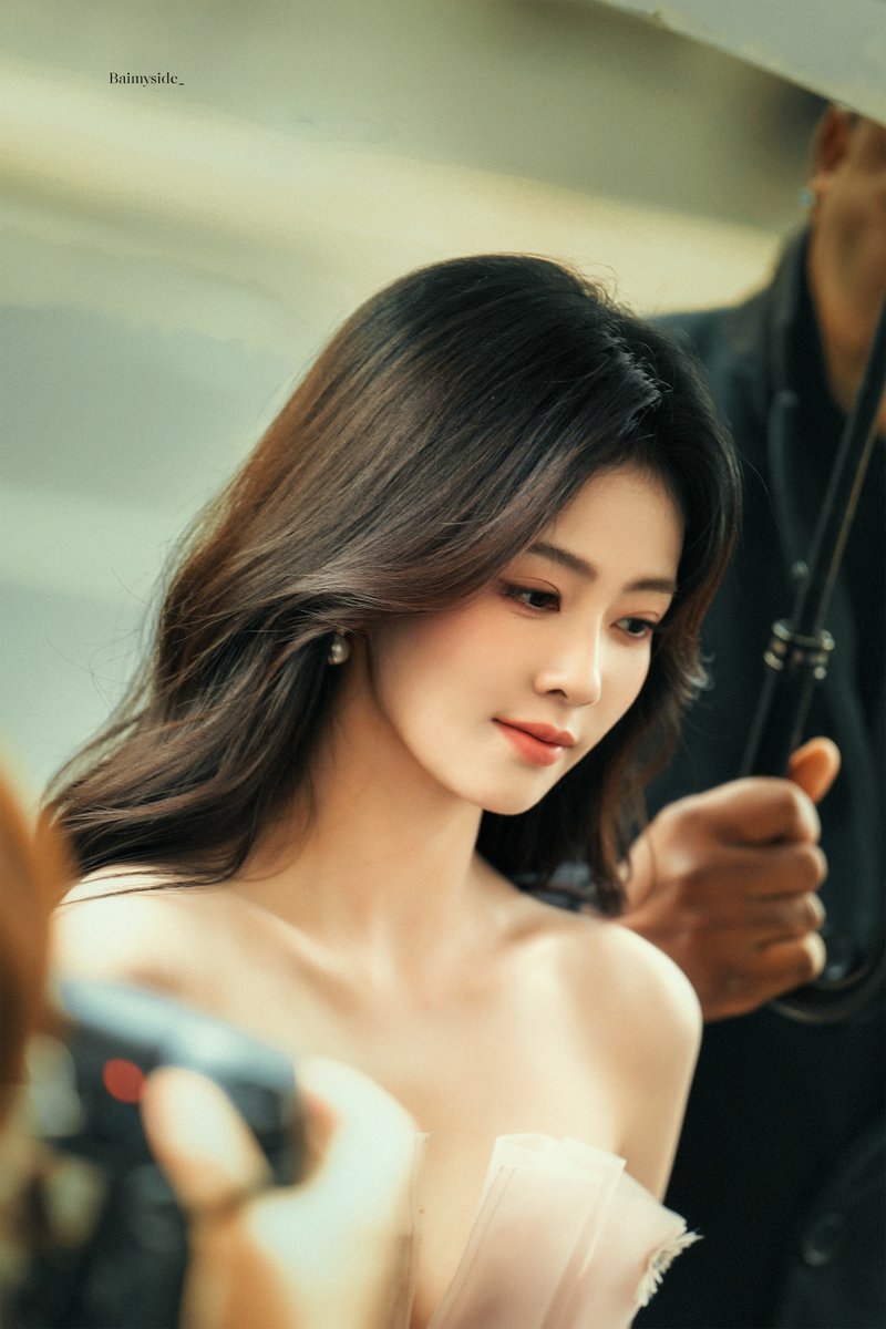 26.09.25 | Fansite  💗
【BAILU AT JIMMY CHOO SS26 】

ไป๋ลู่ #BAILUxJimmyChooSS26 
#BaiLuxMFWSS26 #BaiLu
©Baimyside_白鹿