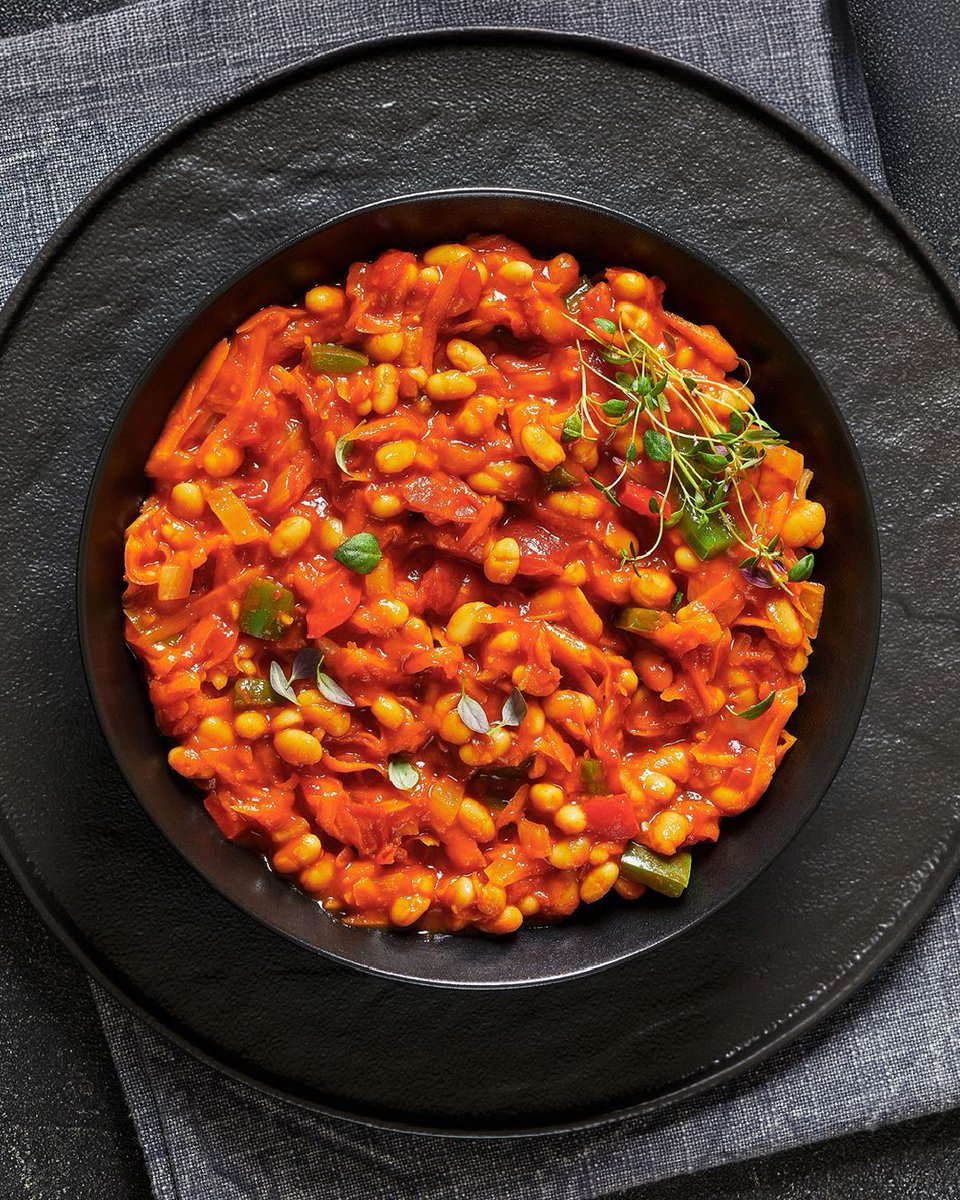 GlobalPulsesGPC's tweet image. This week was Heritage Day in South Africa 🇿🇦! A celebration of culture, tradition &amp;amp; food. One star dish is Chakalaka — spicy, colorful &amp;amp; plant-based, with pulses at its core 🌶️ 💚. 

Try it at home and celebrate with flavor! 

#GPC #Pulses #HeritageDay #Chakalaka