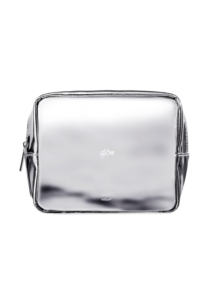 【POP-UPイベント】

9/29.30に行うPOPUPご来場予定の方の中から抽選で10名様にglowバニティバッグ（ポーチ） をプレゼント🤍

参加方法: <a href="/glowisjapan/">glow グロー</a> フォロー+rt
当選者発表 : 9/28

お受け取りはpopup会場で！
たくさんのご応募、ご来場をお待ちしております🤍