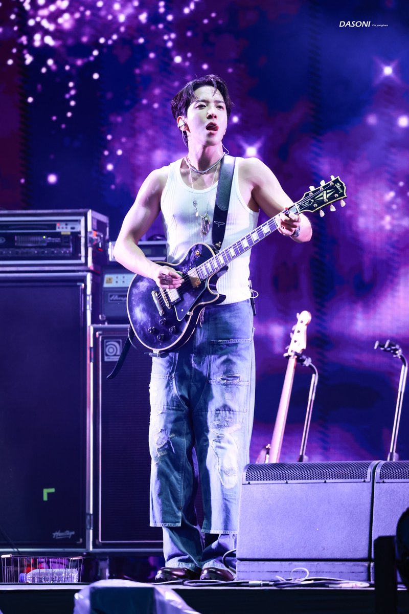 250926 부산락페스티벌 #씨엔블루 #정용화

대한민국 락의 미래. 마스터피스.
