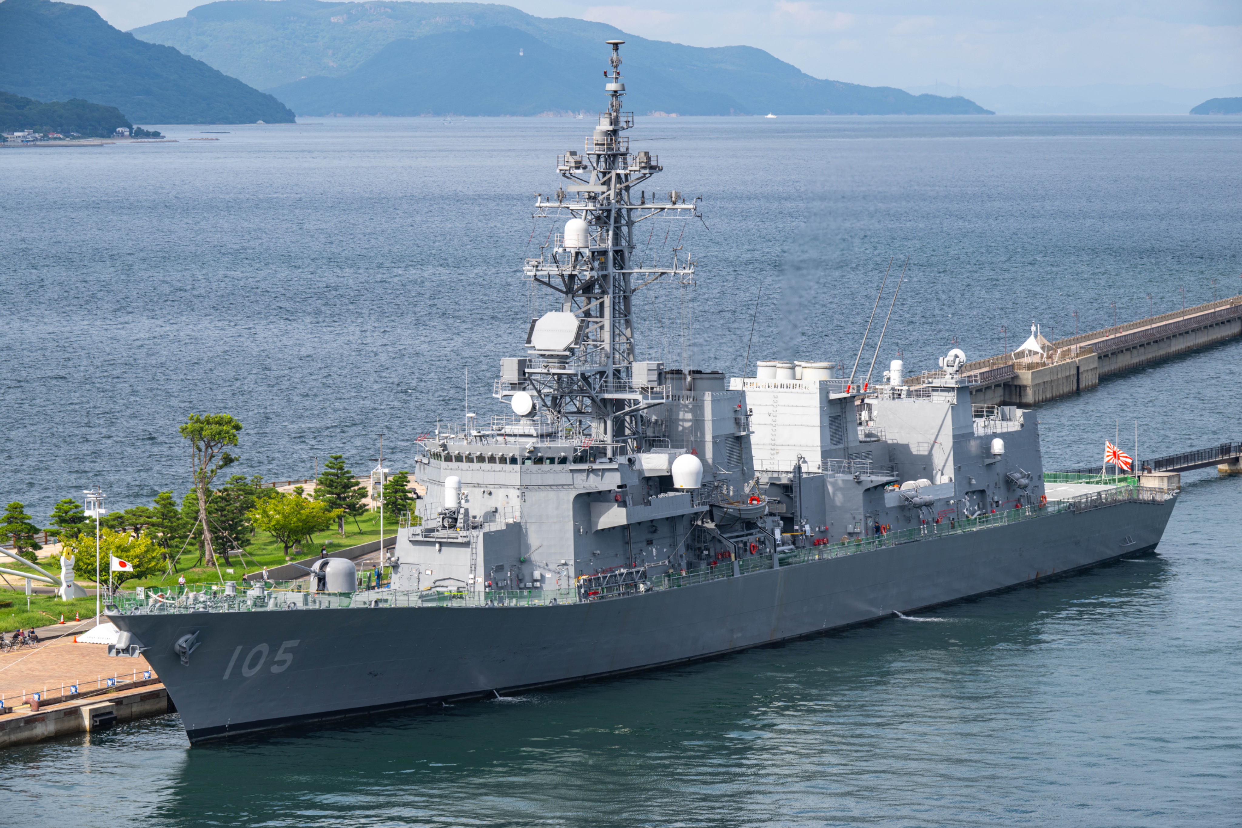 海松(最大級) ハセガワ 1/700 海上自衛隊護衛艦 じんつう 2022 完成品 JMSDF