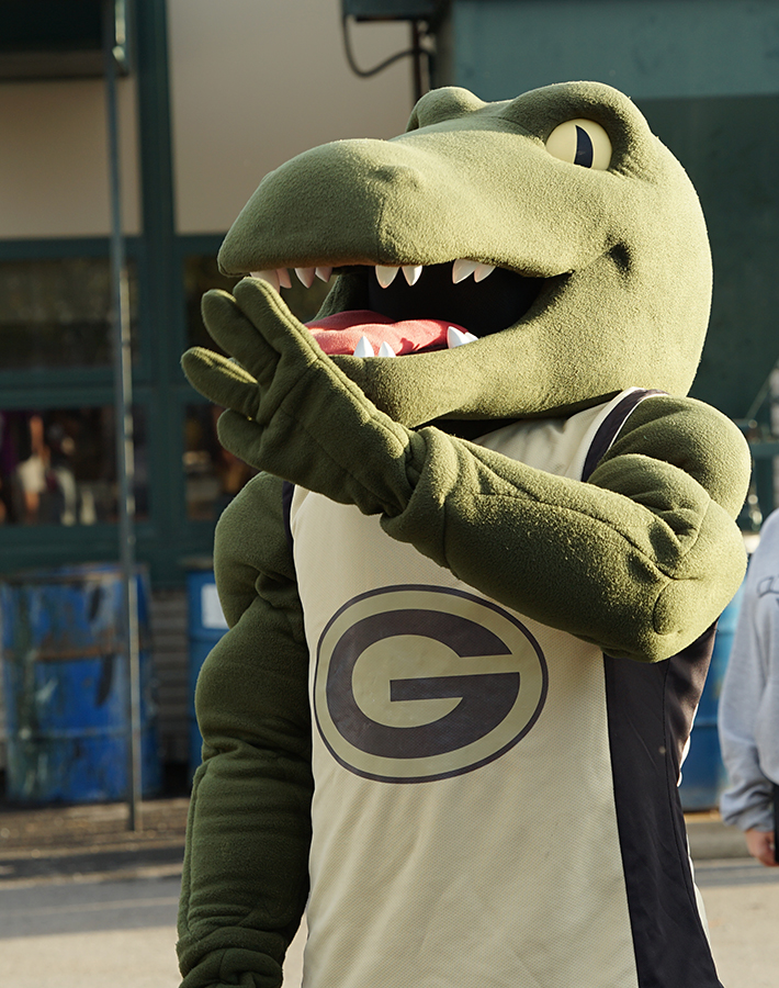 Gateway_SD's tweet image. Thank you to our staff, students, and community for making yesterday&apos;s Homecoming Carnival a wonderful success! It was an awesome night, filled with fun, games, food, friendship, smiles, and Gator pride! Check out Facebook for some more photos! facebook.com/share/p/1JPpr9…