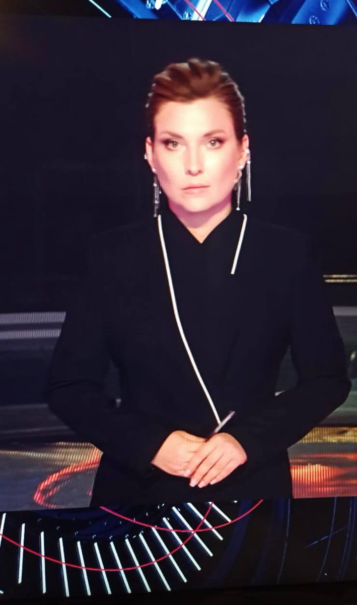 Hallo! Sendung vom 16. September 2025. Du trägst eine sehr schöne Jacke – ich würde gerne eine ähnliche für meine Frau kaufen. Vielen Dank! Wir freuen uns über jeden Zuschauer 🙈 Und natürlich auch über Jackenliebhaber. Antwort gerne per privater Nachricht: Liebe Grüße an meine