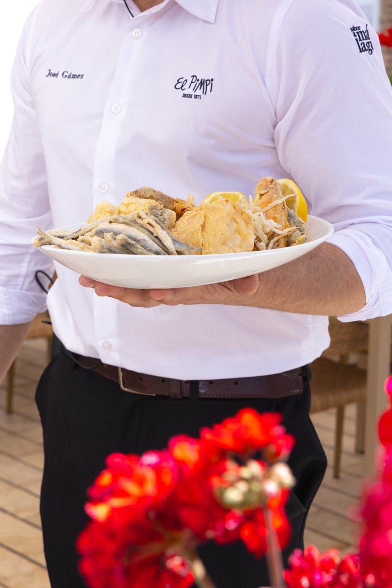 El Pimpi (@elpimpimalaga) on Twitter photo Fritura variada, un plato que sabe a mar, a tradición y a mesa compartida. 🐟
Boquerones, bacalao, rosada, adobo, salmonetes, jureles…
Imprescindible cuando visitas Málaga. ❤️
📩 reservas@elpimpi.com
☎ 952 225 403 Fritura variada, un plato que sabe a mar, a tradición y a mesa compartida. 🐟
Boquerones, bacalao, rosada, adobo, salmonetes, jureles…
Imprescindible cuando visitas Málaga. ❤️
📩 reservas@elpimpi.com
☎ 952 225 403