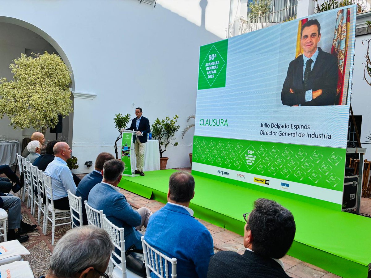 🔛 DG Industria <a href="/GVAinicotur/">GVA Inicotur</a>, Julio Delgado, clausura la 50 Asamblea <a href="/ArivalCV/">Arival</a> ⤵️

🗣️"Es un sector vital y fundamental para la la economía valenciana"
🔝"Impulsa a otros sectores y sostiene nuestra sociedad"
💪Traslada compromiso para trabajar de la mano con empresas del sector