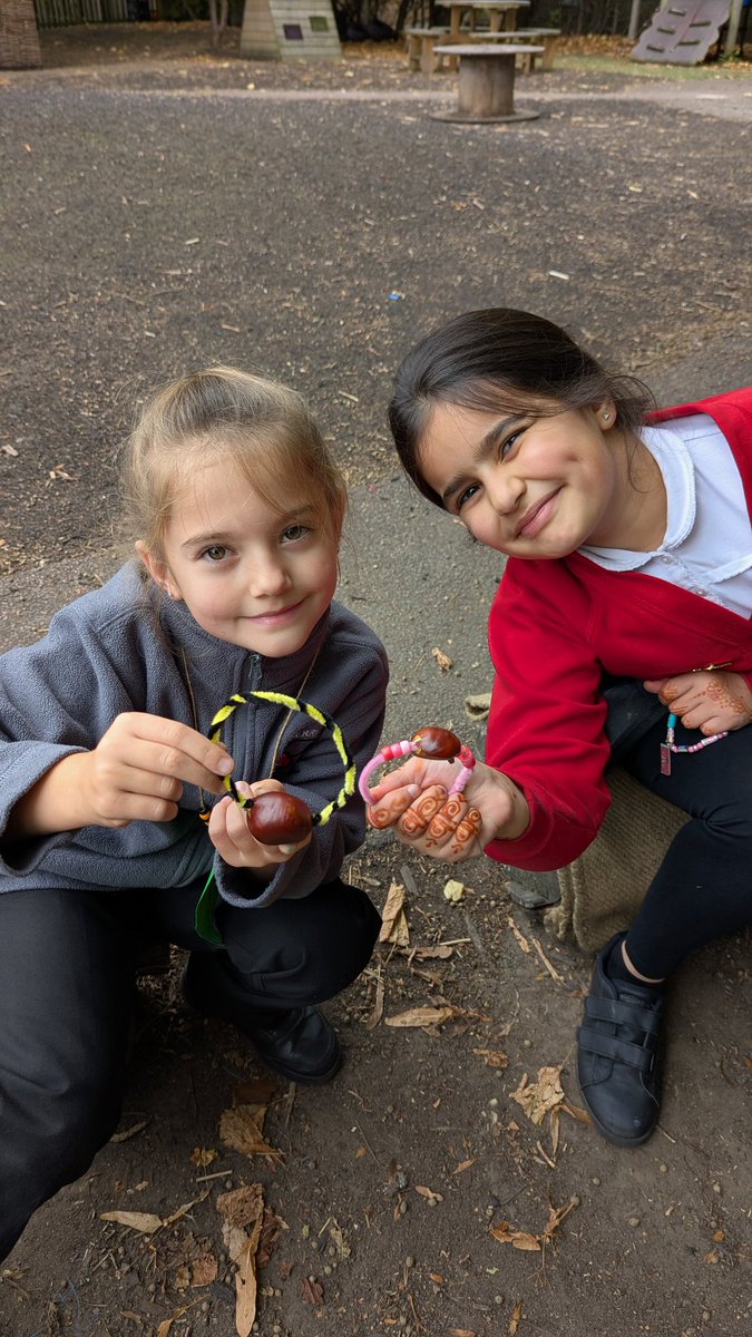 Our Busy Bees aimed high and persevered as they used the conker clamps to create their conker  creations #CTSforestschool <a href="/CherryTreePST/">Pastoral Team</a> <a href="/MissPenfoldCTS/">Miss Penfold</a> <a href="/MissDacostaCTS/">Miss Dacosta</a>
