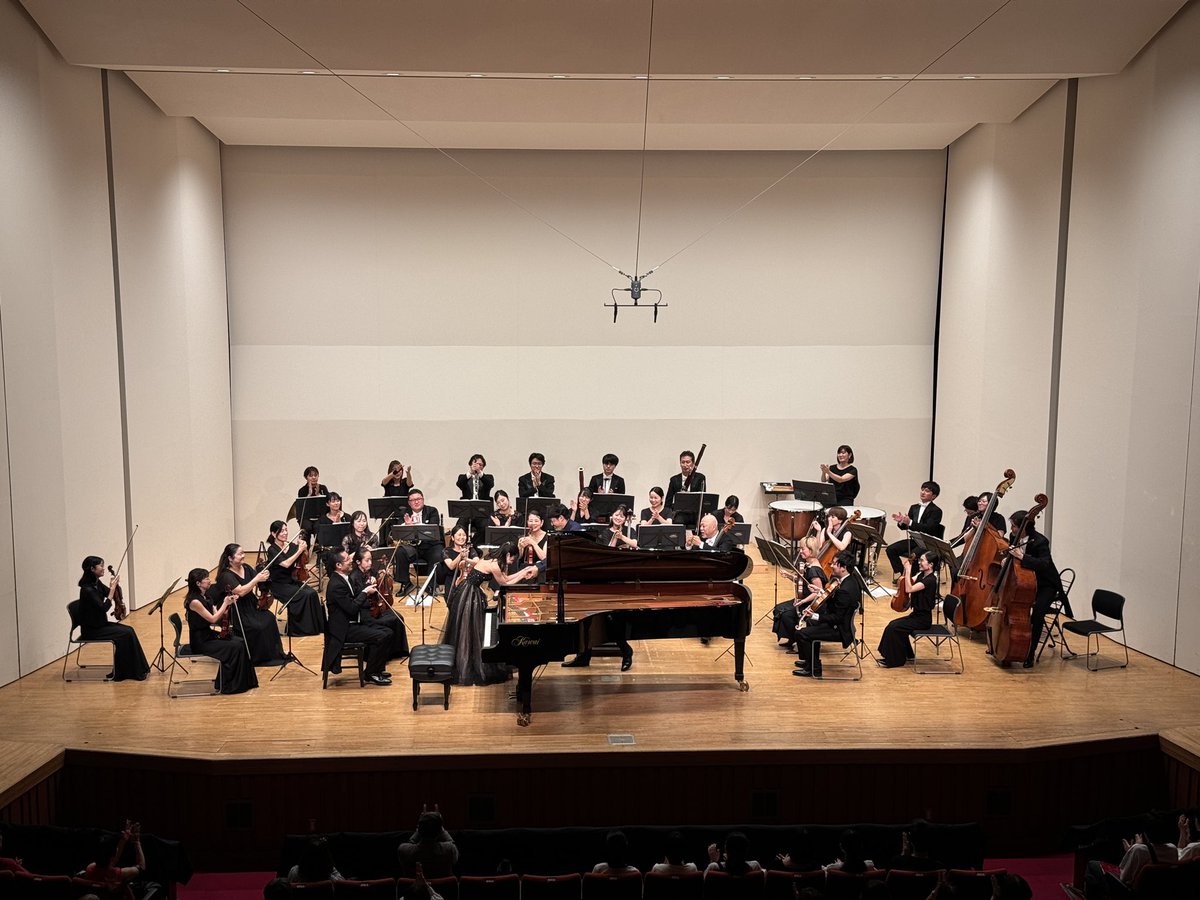 【コンチェルトシリーズ終演】
塚本芙美香氏、ブラボー👏👏👏
ブラームスのピアノ協奏曲第1番、素晴らしい演奏を披露してくださいました🎹✨

そして佐々木新平氏のリードのもと、アマービレフィルの魅力が一層引き立つ素晴らしい共演となりました！

演奏会の感想は＃アマービレフィル で是非投稿を🙏