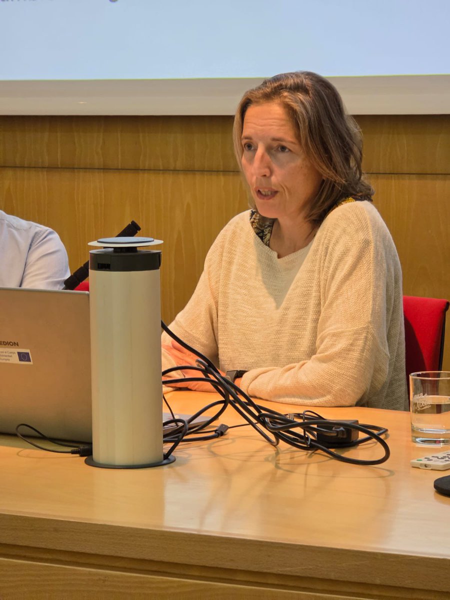 Ayer hablamos en La Calzada de políticas públicas para un aire limpio en los barrios del oeste de Xixón. Hace algo más de dos años empezamos aquí la campaña electoral hablando de contaminación y salud y asumiendo compromisos con las vecinas y los vecinos.

(1 de 3)