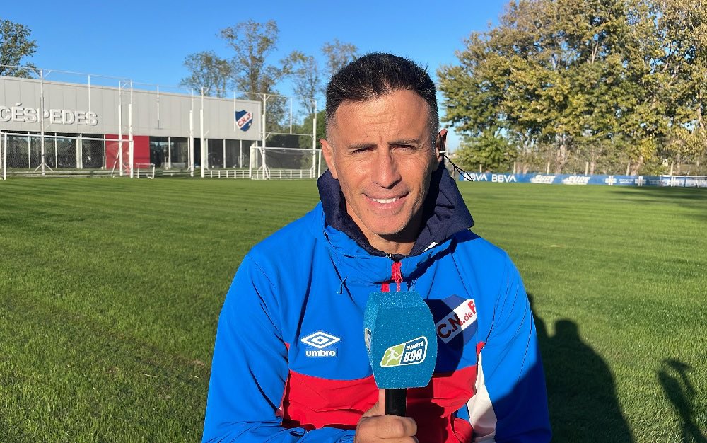 #AHORA | Informa <a href="/RodriVazquez95/">Rodri Vázquez</a> en 100% Deporte.

Nacional para enfrentar a Juventud.

Los 11 de Pablo Peirano: Mejía; Ancheta, Coates, Millán, Romero; Boggio, Oliva, L. Rodríguez; Lodeiro; Gómez y López.

youtube.com/live/W9nzJ1fdr…