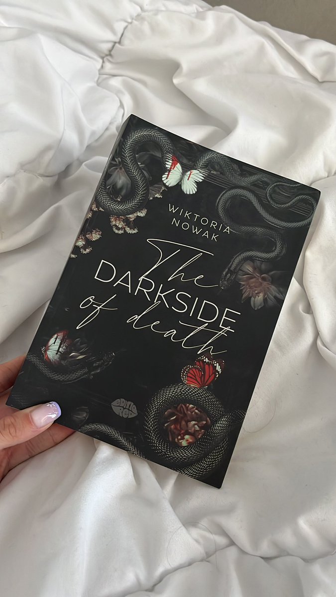 Patrzcie co mi tutaj przyszło 🥹🥹🥹 unboxing vm.tiktok.com/ZNdsVtP9U/ #twitteroweksiążkary (reklama) <a href="/EditioRed/">EditioRed</a> <a href="/_WNBlackie/">Blackie 🖤❤️| THE DARKSIDE OF DEATH era</a>