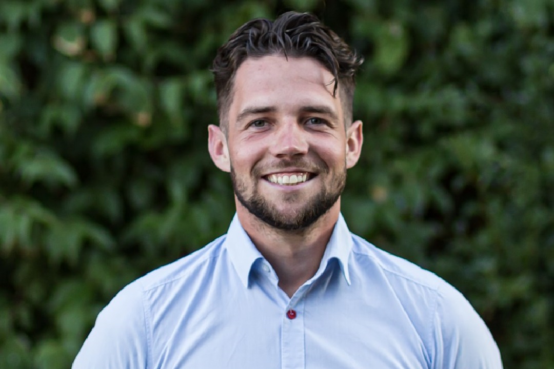 Warming-up 4e Divisie: Mike Jonk (FC ’s-Gravenzande): “Na tegenslag niet terugvallen” haaglandenvoetbal.nl/nieuws/153670/…