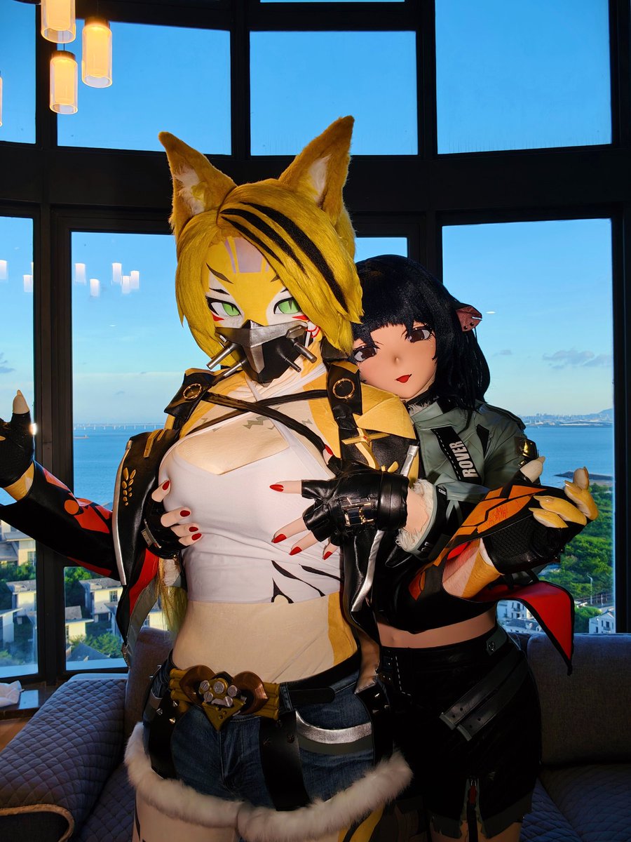 Udon乌冬 (@udonmianmian) on Twitter photo 猫鼠游戏~
波可娜:我
简·杜: <a href="/dolmask/">郎妕(@Dolmask/CN:郎中)</a>
#kig #kigurumi #着ぐるみ #ZenlessZoneZero #绝区零 #Pulchra #波可娜 #JaneDoe #简杜 猫鼠游戏~
波可娜:我
简·杜: <a href="/dolmask/">郎妕(@Dolmask/CN:郎中)</a>
#kig #kigurumi #着ぐるみ #ZenlessZoneZero #绝区零 #Pulchra #波可娜 #JaneDoe #简杜