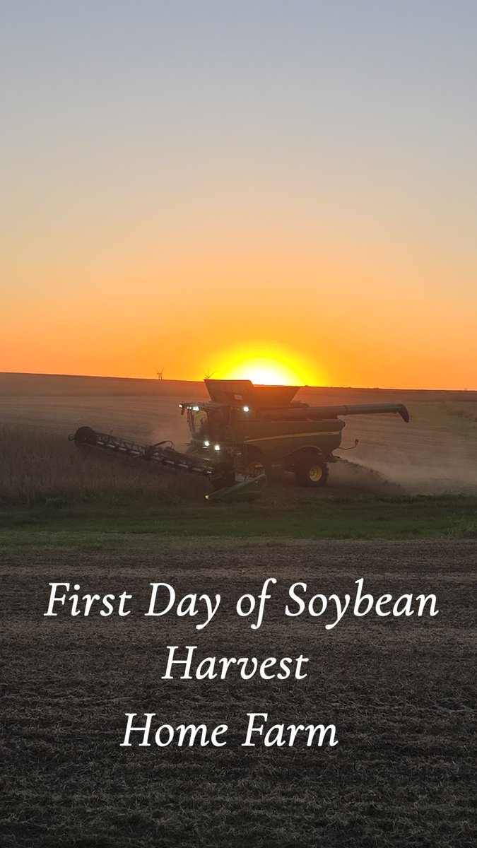 Soybean Harvest 2025 started yesterday. After running the combine during the afternoon, I turned it over to Lucas. On my way home, I caught this cool photo.