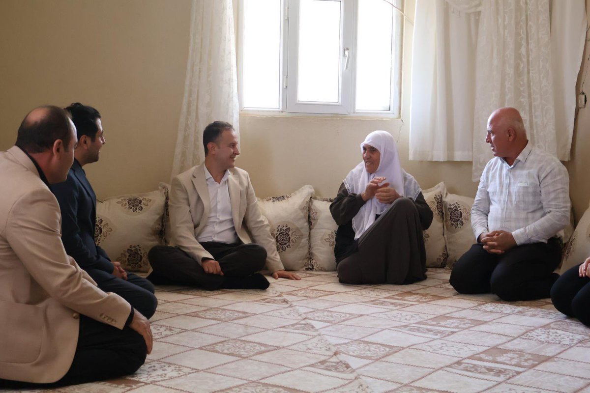 Kaymakamımız Sayın Anıl ADIGÜZEL ilçemiz Kuyulu Köyüne bağlı Tepeli Mezrasını ziyaret ederek Şehit İlyas BAĞATER’in kıymetli ailesiyle bir araya geldi

<a href="/anilladgzl/">Anıl Adıgüzel</a>