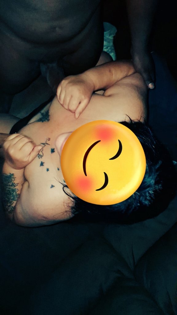 Buenos días 😘 estoy activa para lo que necesites pack. En promoción 🤭🤤🤤🤤