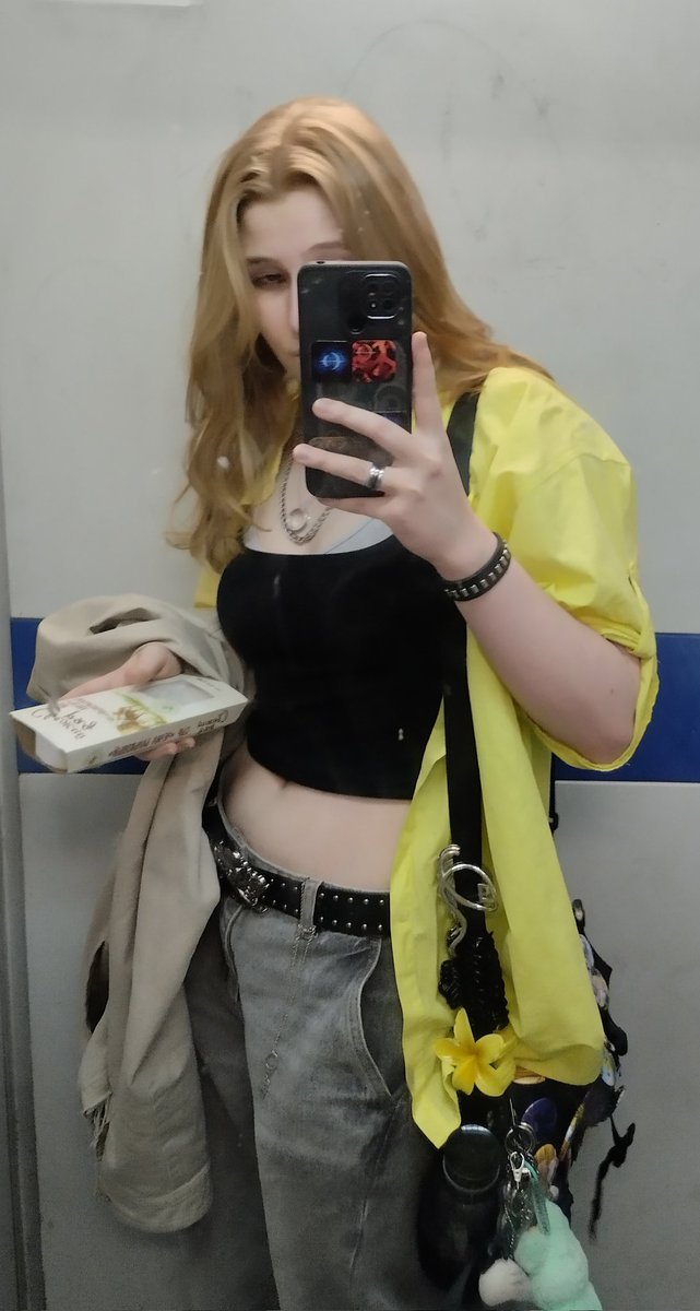 чечил в руке на удачу🤞