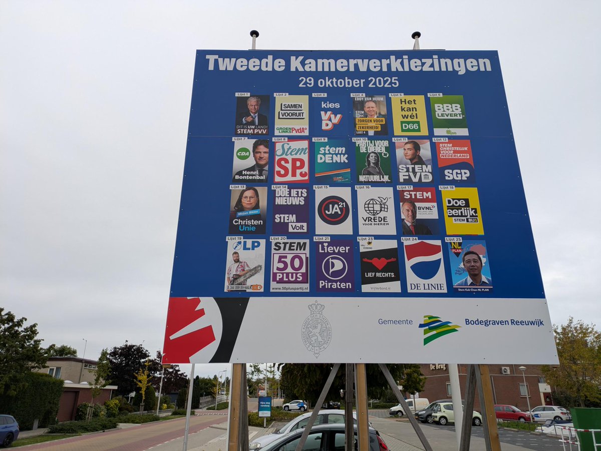 Liever Piraten poster op verkiezingsbord in Bodegraven-Reeuwijk #TK2025 #stemPiraat